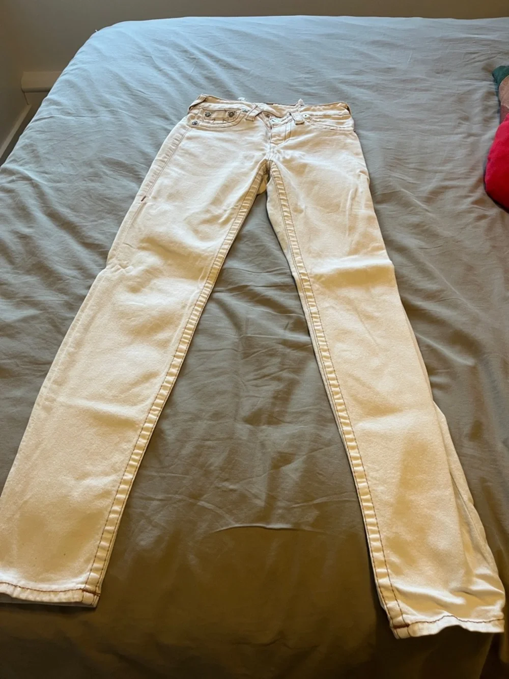 True Religion Women’s Skinny Jeans in Cream - Picture 10 of 13